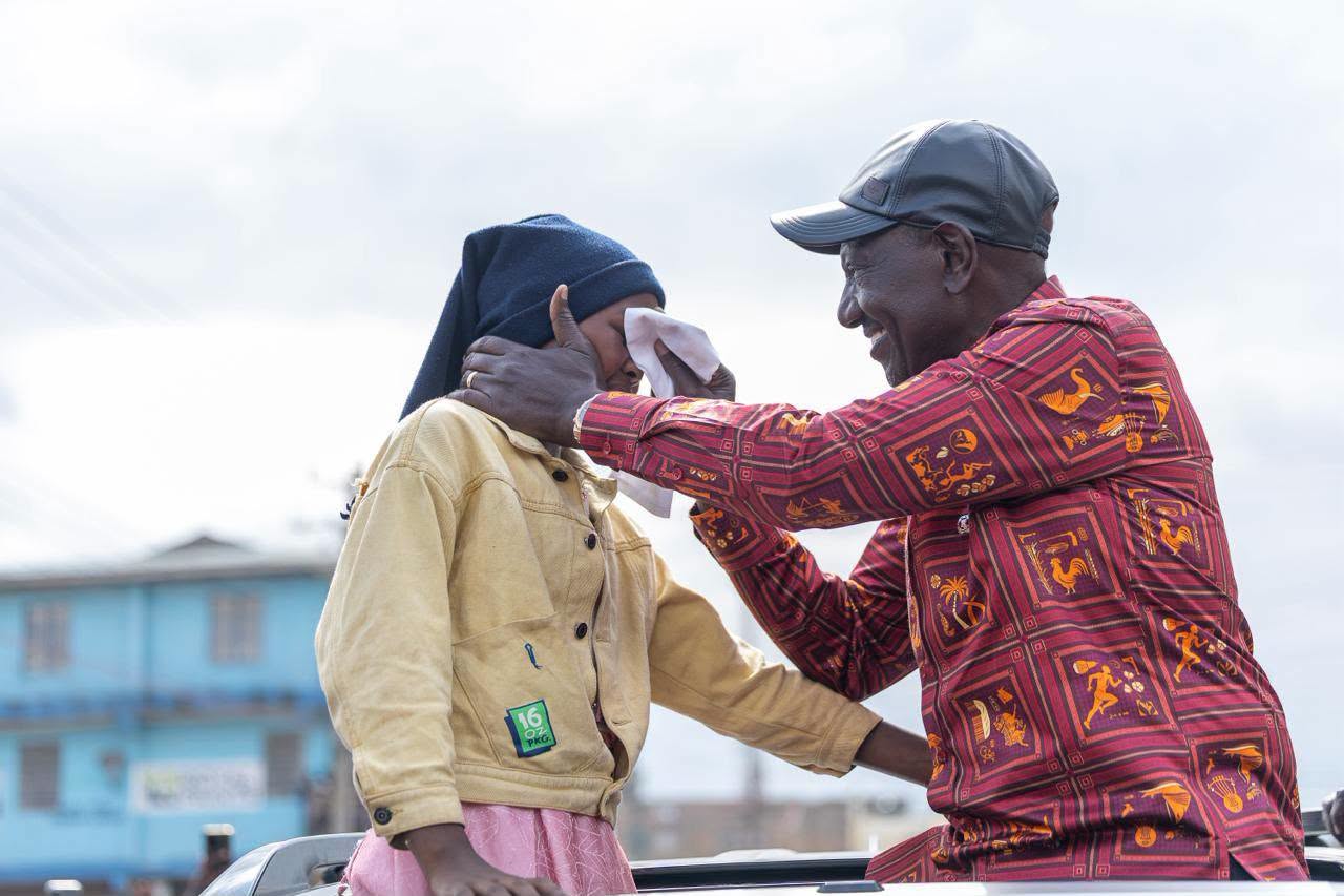 Young Chepchumba’s Emotional Moment With President Ruto During Bomet Development Tour