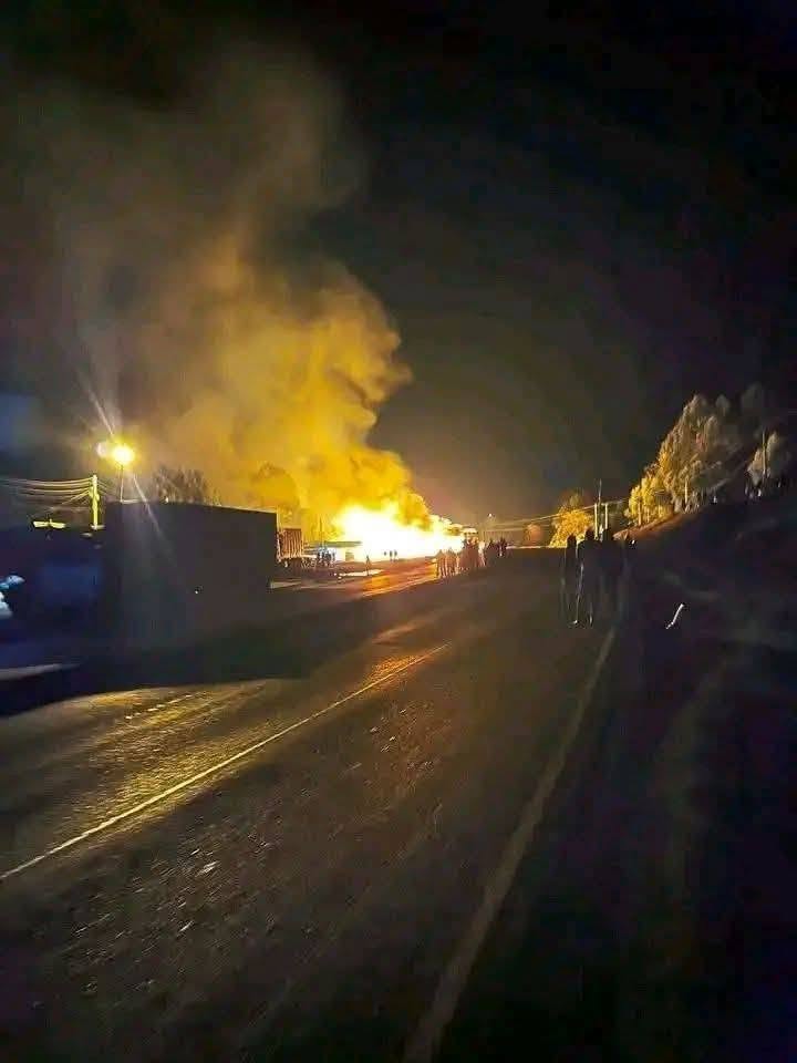 Fuel Tanker Explodes at Sachangwan Along NakuruโEldoret Highway
