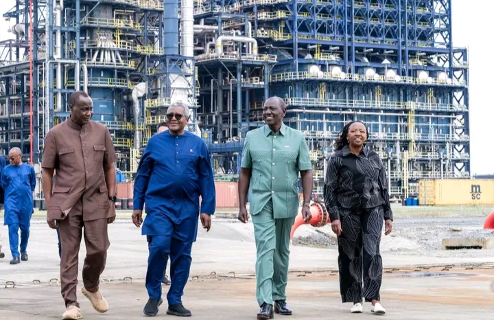 Ruto Tours Dangote’s Mega Refinery in Lagos Ahead of Historic Lamu Groundbreaking