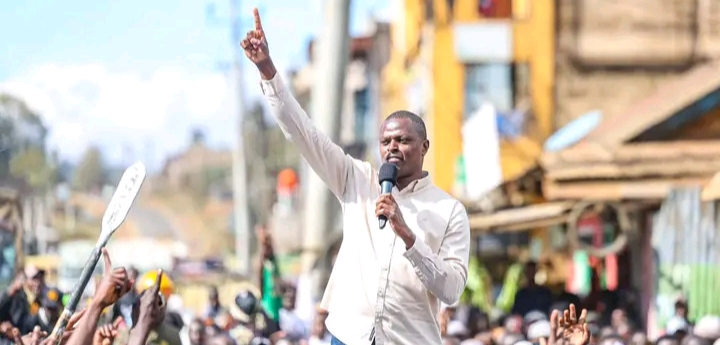 Ndindi Nyoro Gives Ruto 14 Days to Reveal the Secret Dangote Refinery Deal